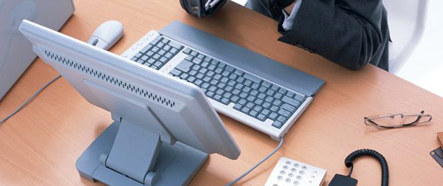 就職や転職活動にはそれに特化したWEBサイトの利用が吉